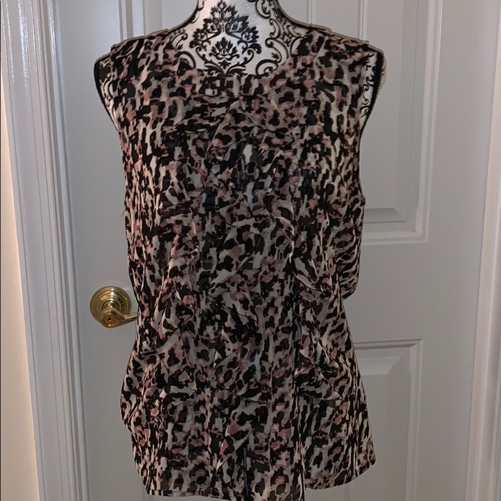 Cute ruffled blouse by Ann Taylor